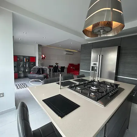 Modern Entire Seafront 3br * Ta Xbiex