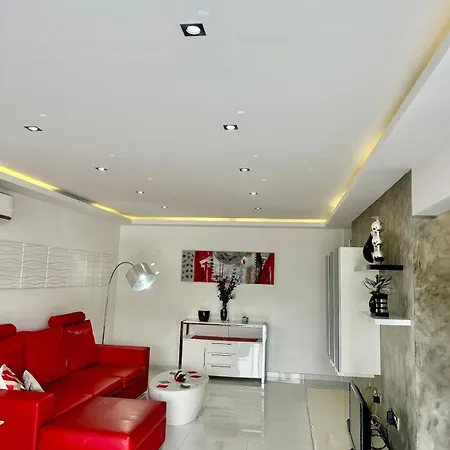 Modern Entire Seafront 3br